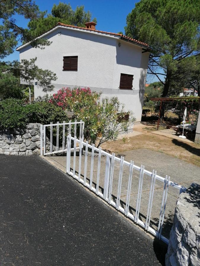 Guesthouse Butkovic Punat Exterior photo