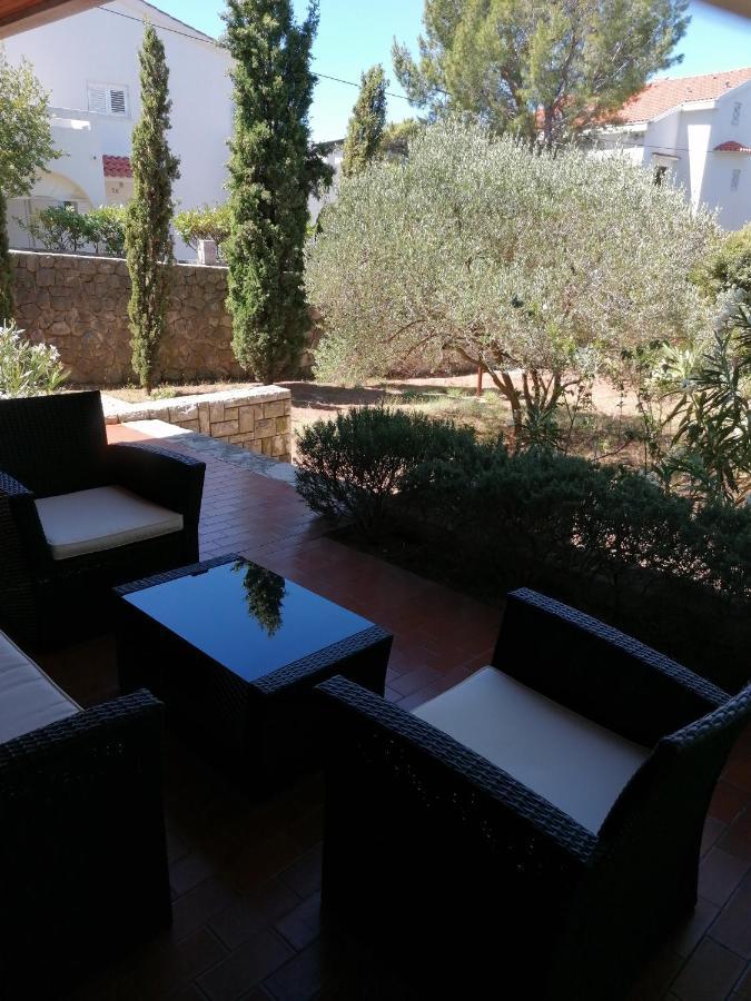 Guesthouse Butkovic Punat Exterior photo