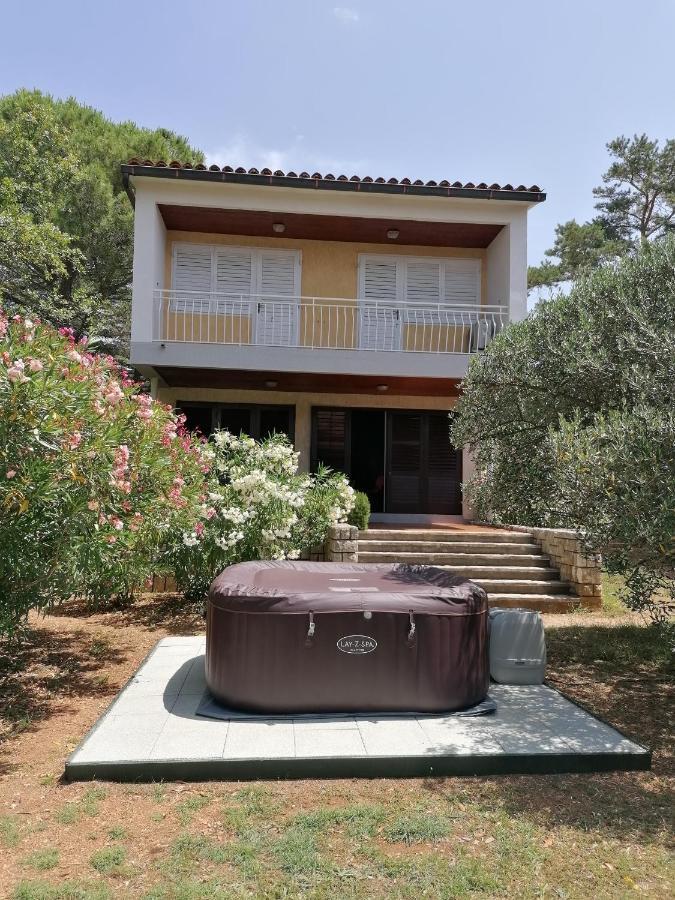 Guesthouse Butkovic Punat Exterior photo